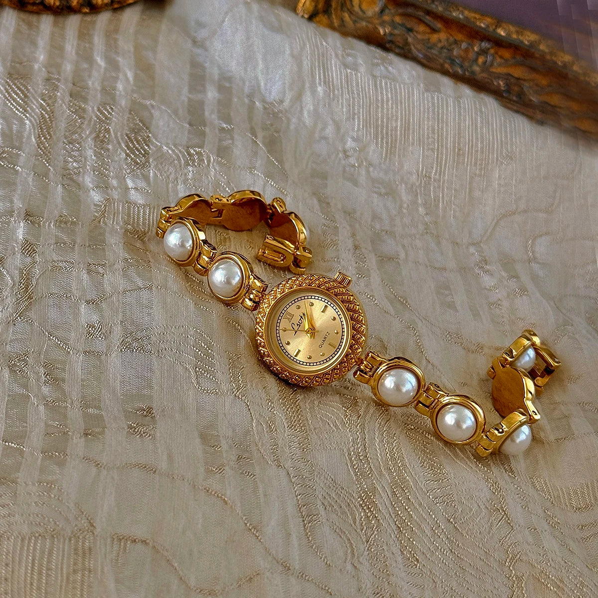 Versailles Pearl-Strap Watch