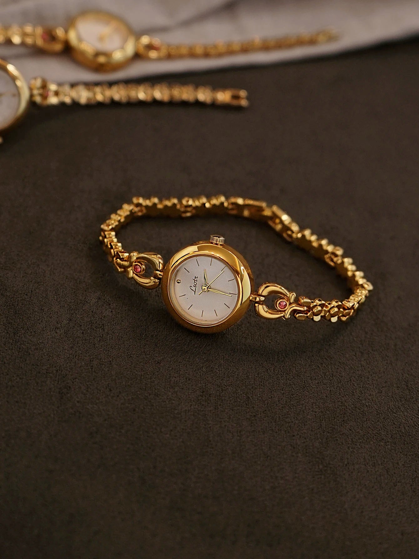 Florette Carved-Link Watch