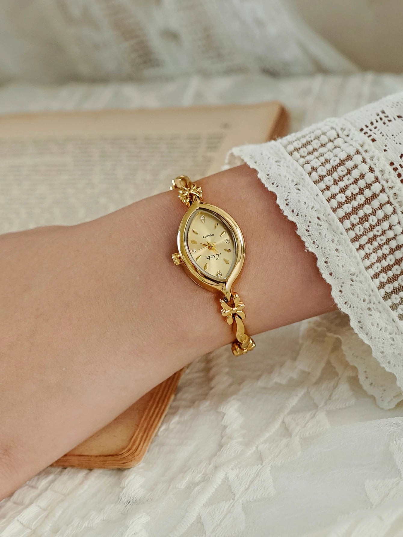 Mirabelle Flower-Link Watch