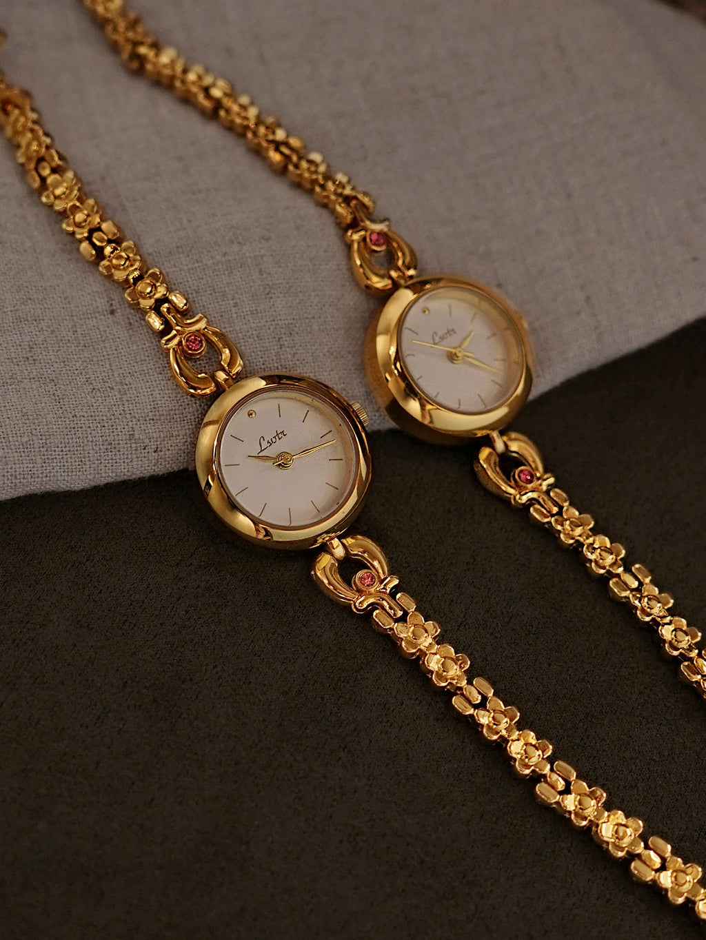 Florette Carved-Link Watch